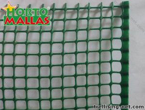 Green plastic lattice network sample